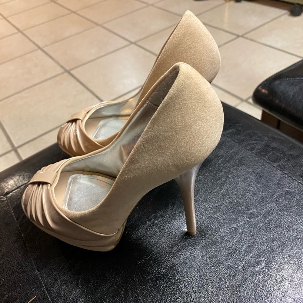 Shoes - Picture 2 of 2